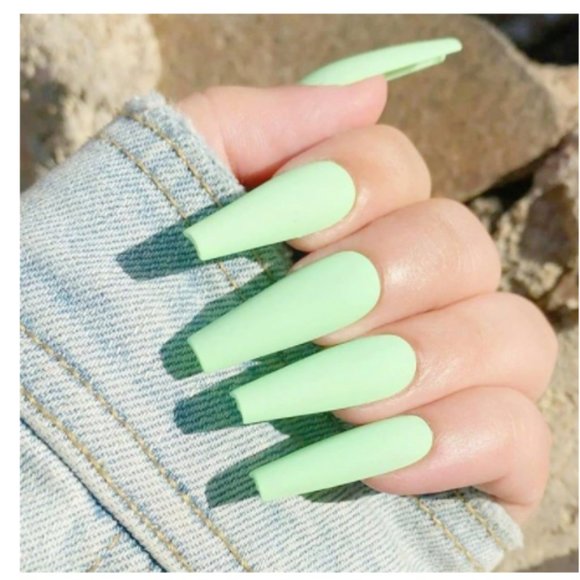 Brandy Melville Other - MINT GREEN ACRYLICS NAILS
